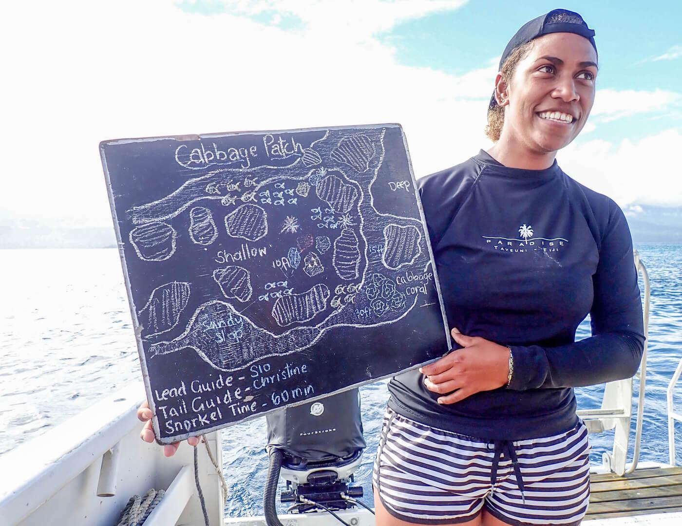 Christine gives a pre-snorkel briefing at Cabbage Patch reef. © Roger Harris