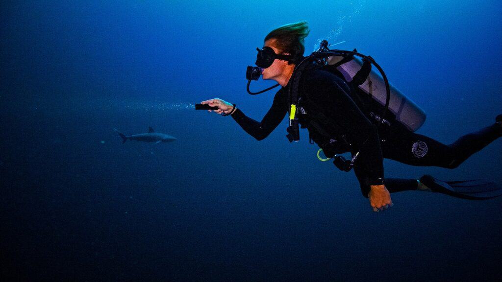 Sam Potter scuba diving